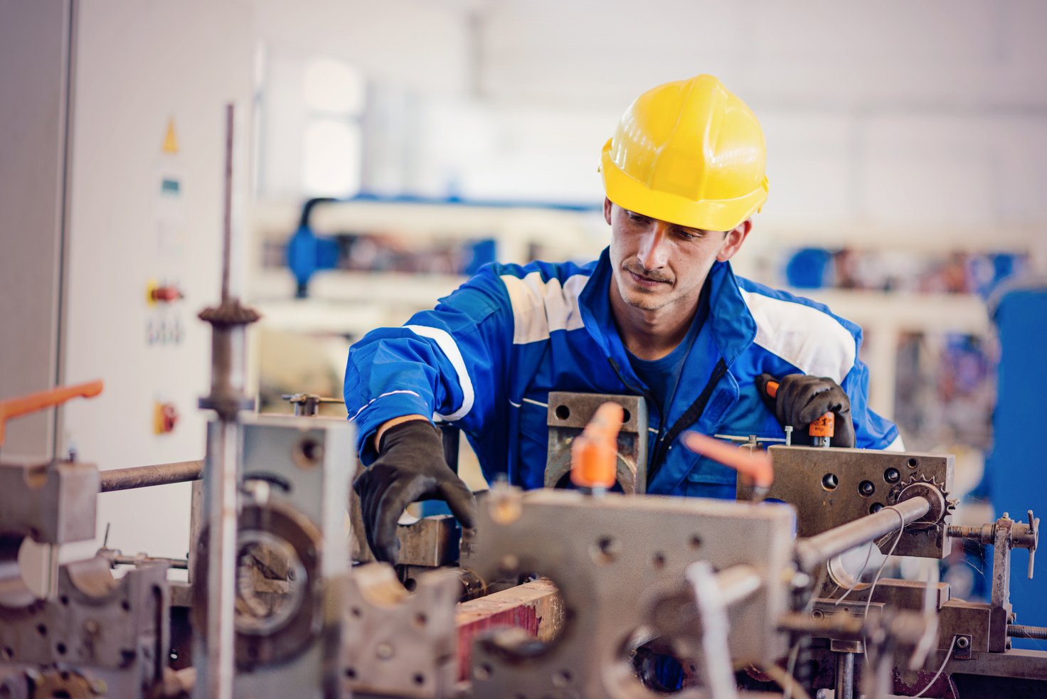 Manual worker as proud meber of trade union